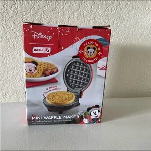 Disney mini waffle maker
